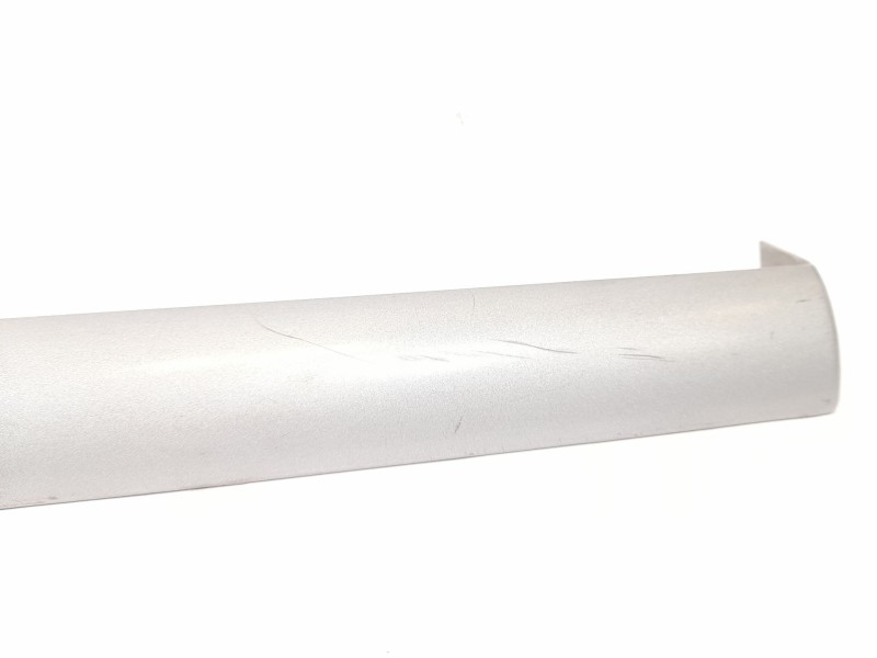 Recambio de moldura para opel vectra c berlina 2.0 dti 16v referencia OEM IAM 13123983  769053620
