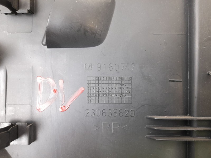 Recambio de moldura para opel vectra c berlina 2.0 dti 16v referencia OEM IAM 9180748  