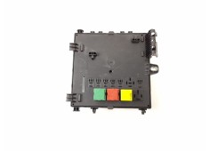 Recambio de caja reles / fusibles para opel vectra c berlina 2.0 dti 16v referencia OEM IAM 13189927 460023260 519045504 2