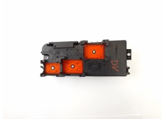 Recambio de caja reles / fusibles para opel vectra c berlina 2.0 dti 16v referencia OEM IAM 13187505 460023260 519066500 2