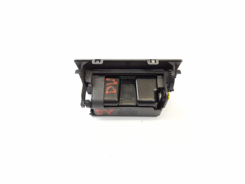 Recambio de cenicero para opel vectra c berlina 2.0 dti 16v referencia OEM IAM 00315031203  24443186