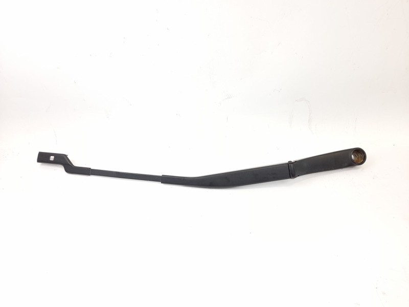 Recambio de brazo limpia delantero derecho para kia pro ceed (ed) 2.0 crdi referencia OEM IAM F00S51F047  