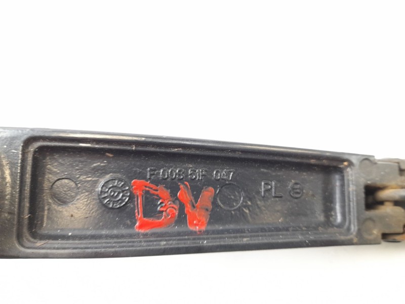 Recambio de brazo limpia delantero derecho para kia pro ceed (ed) 2.0 crdi referencia OEM IAM F00S51F047  