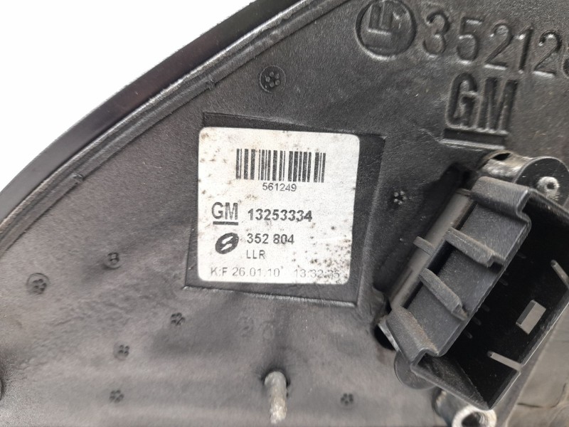 Recambio de retrovisor derecho para opel vectra c berlina 2.0 dti 16v referencia OEM IAM 13253334  