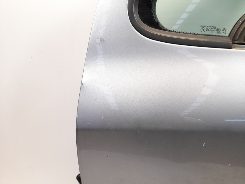 Recambio de puerta delantera izquierda para peugeot 307 break (3e) 1.6 hdi referencia OEM IAM   