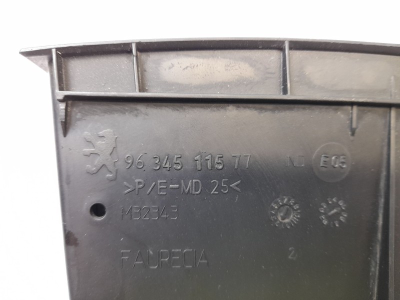 Recambio de guantera para peugeot 307 break (3e) 1.6 hdi referencia OEM IAM 9634511577  