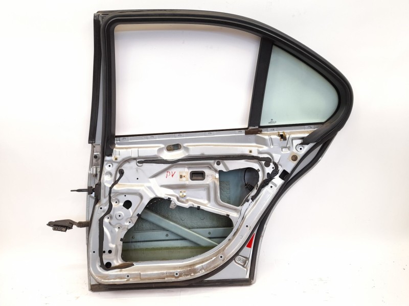 Recambio de puerta trasera derecha para bmw serie 5 berlina (e39) 2.5 525tds referencia OEM IAM   