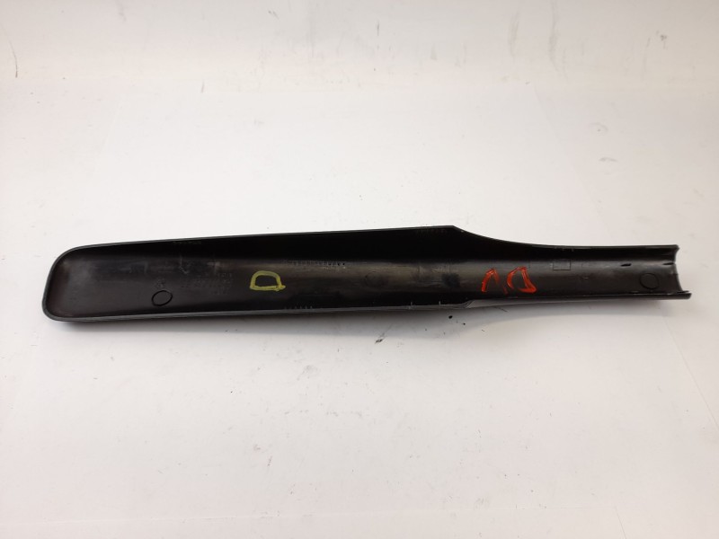 Recambio de moldura para peugeot 307 break (3e) 1.6 hdi referencia OEM IAM 9641411477  9641408677