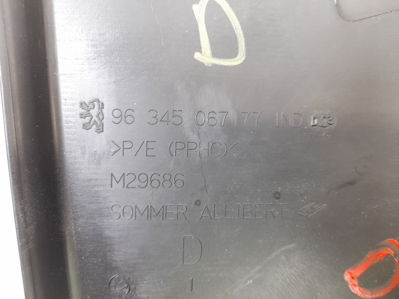 Recambio de moldura para peugeot 307 break (3e) 1.6 hdi referencia OEM IAM 9634506777  M29686