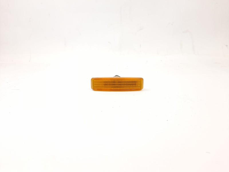 Recambio de piloto lateral derecho para bmw serie 5 berlina (e39) 2.5 525tds referencia OEM IAM 8360589  
