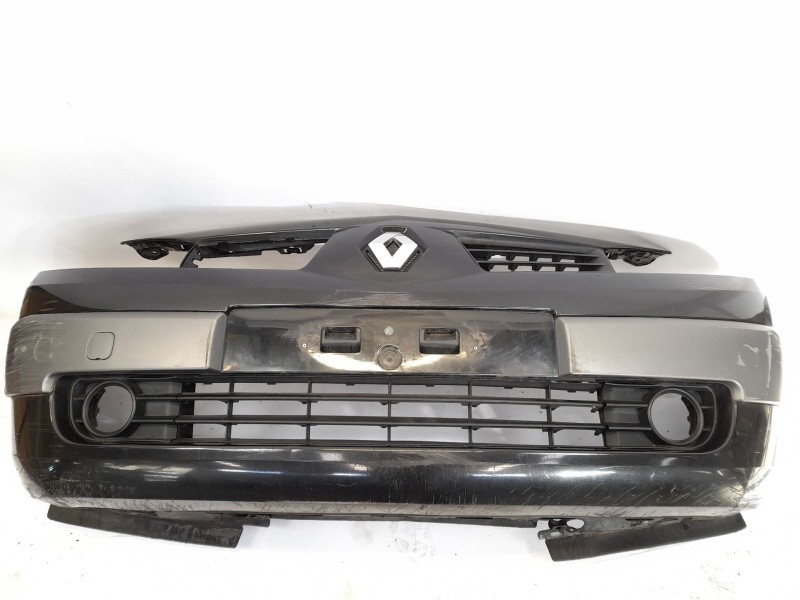 Recambio de paragolpes delantero para renault megane ii sedán (lm0/1_) 1.9 cdi referencia OEM IAM   