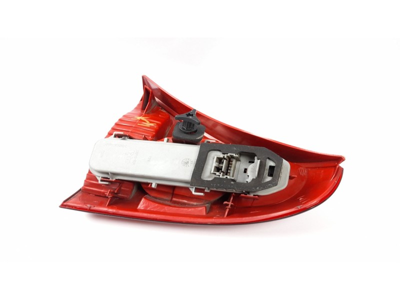 Recambio de piloto trasero izquierdo para renault clio ii fase i (b/cbo) 1.2 referencia OEM IAM 8200071413  