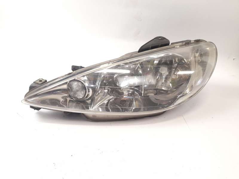FARO IZQUIERDO 