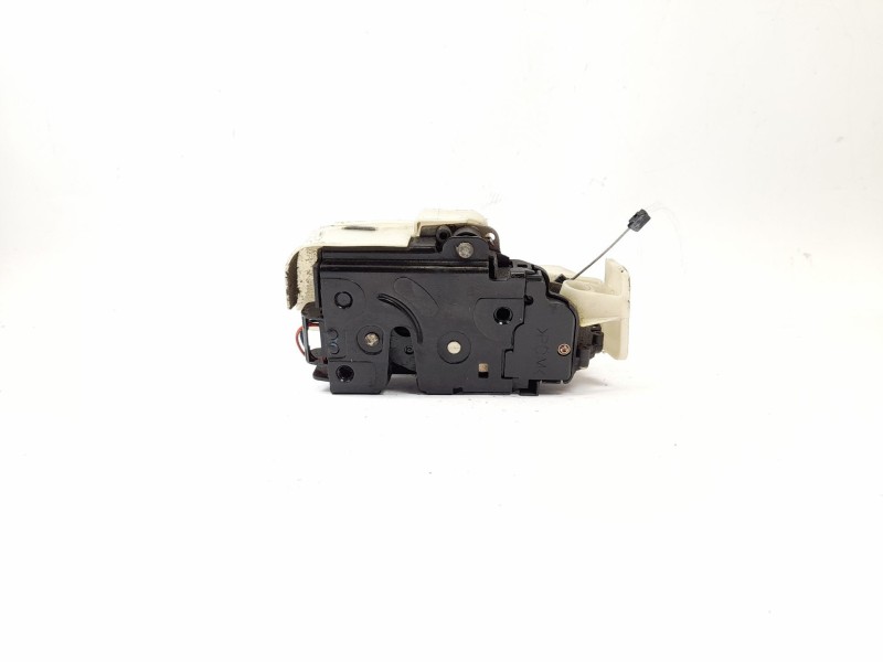 Recambio de cerradura puerta delantera izquierda para volkswagen passat berlina (3b3) 1.9 tdi referencia OEM IAM   