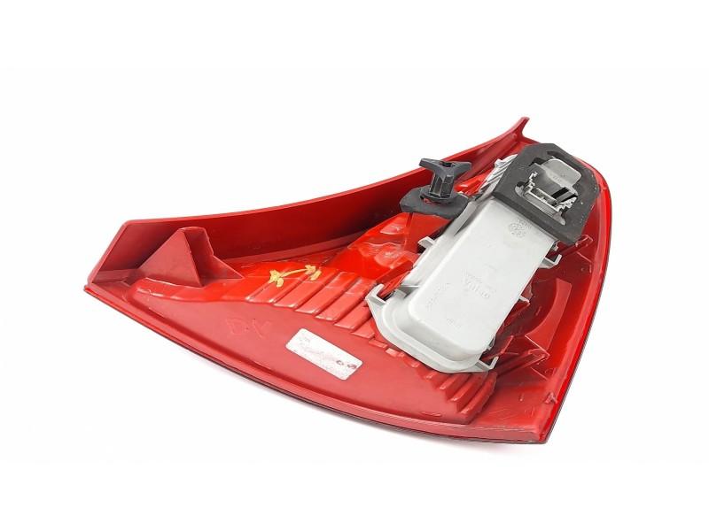 Recambio de piloto trasero izquierdo para renault clio ii fase i (b/cbo) 1.2 referencia OEM IAM 8200071413  