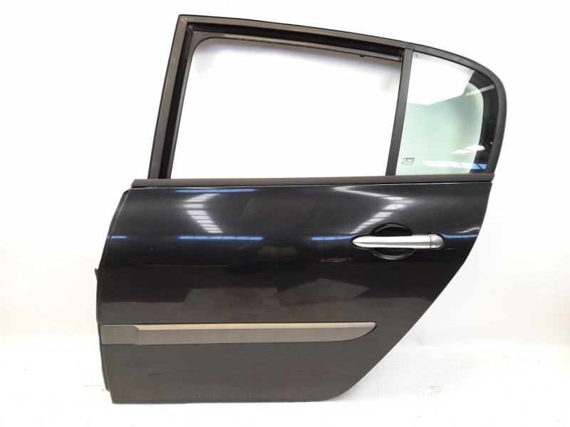 Recambio de puerta trasera izquierda para renault megane ii sedán (lm0/1_) 1.9 cdi referencia OEM IAM   