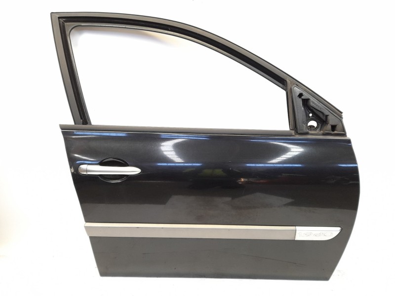 Recambio de puerta delantera derecha para renault megane ii sedán (lm0/1_) 1.9 cdi referencia OEM IAM   