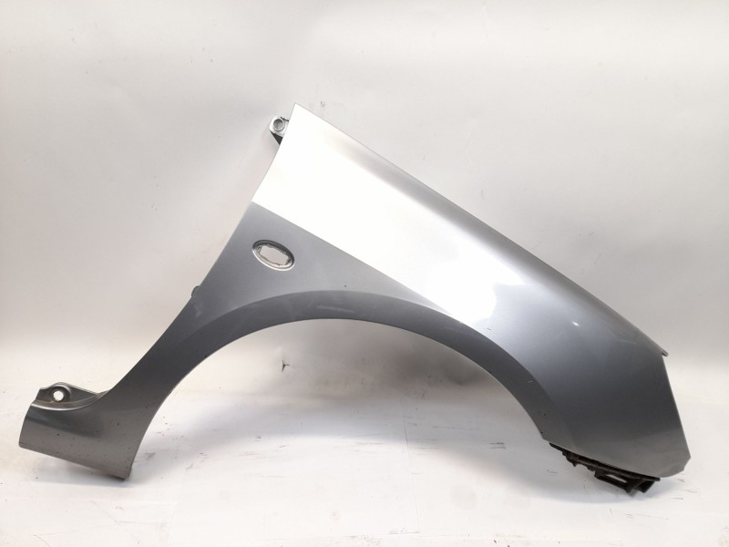 Recambio de aleta delantera derecha para peugeot 307 break (3e) 1.6 hdi referencia OEM IAM   