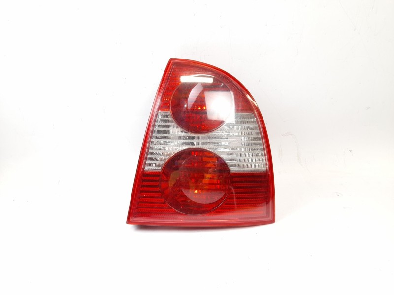 Recambio de piloto trasero derecho para volkswagen passat berlina (3b3) 1.9 tdi referencia OEM IAM 3B5945096  28408014
