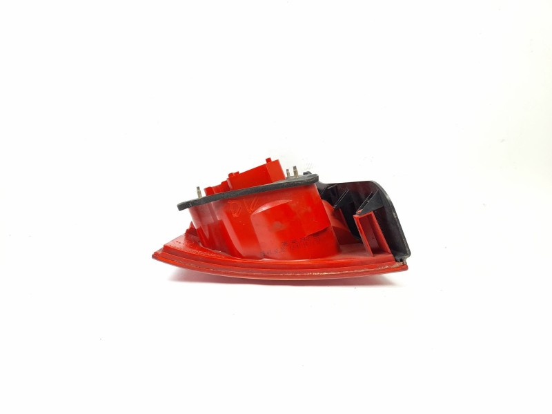 Recambio de piloto trasero derecho para volkswagen passat berlina (3b3) 1.9 tdi referencia OEM IAM 3B5945096  28408014